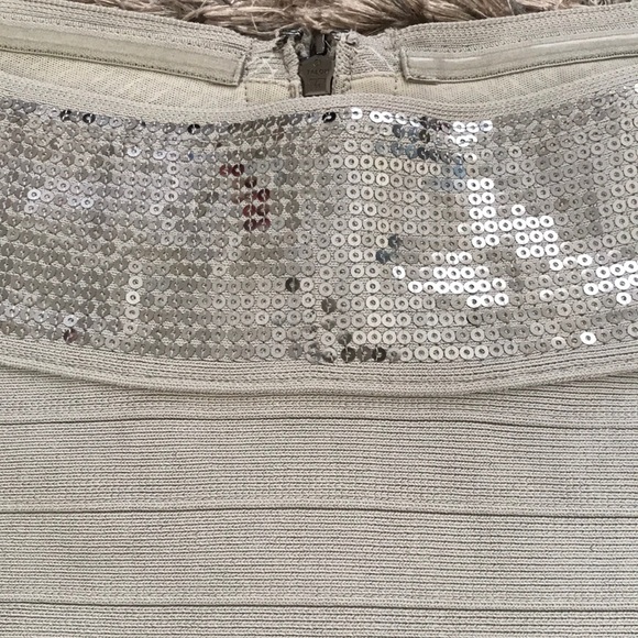 Guess Off-Shoulder Grey Bodycon Dress with Sequin Embellishment Size XS - Picture 2 of 5